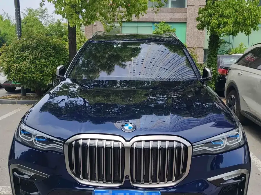 BMW X7 2022