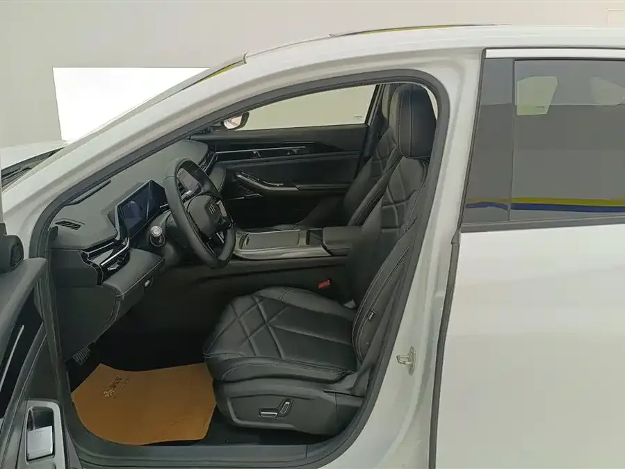 Geely Galaxy L6 Galaxy L6 2024 125km PLUS Longteng Edition 2024 — миниатюра 3