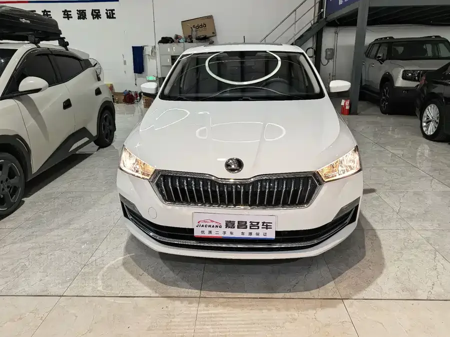 Skoda Rapid Xinrui 2022 1.5L Automatic Comfort Edition 2022 — миниатюра 3
