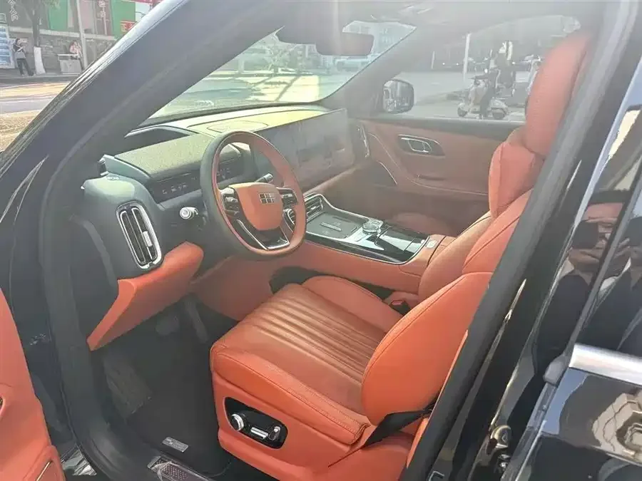 Geely Galaxy M9 Galaxy M9 2025 210km/h AWD Navigator Edition 2025 — миниатюра 3