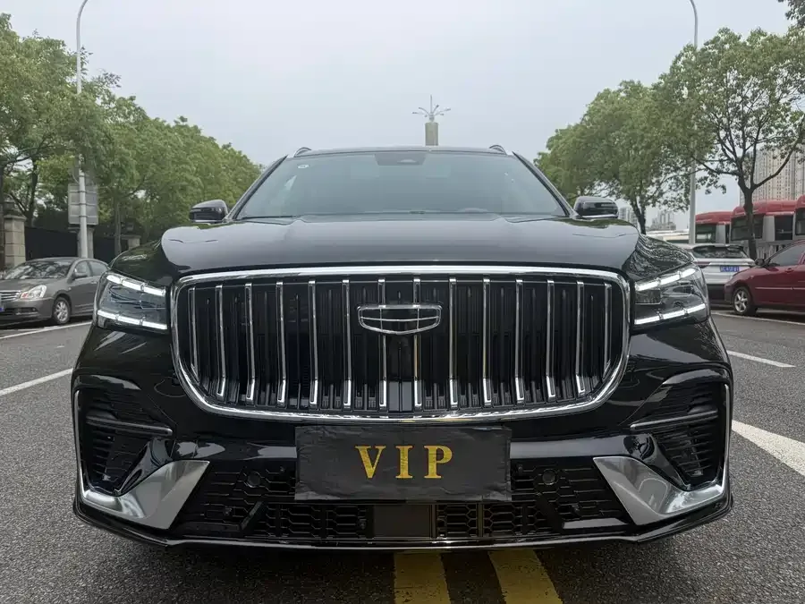 Geely Monjaro Geely Xingyue L 2026 Oriental Yao 2.0TD Automatic Star Edition 2025 — миниатюра 3
