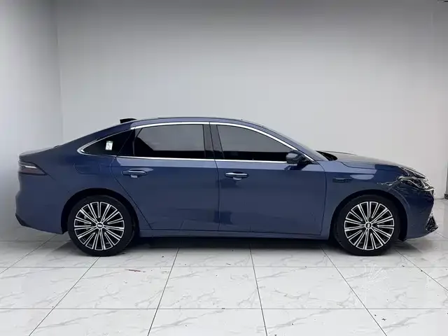 Geely Galaxy A7 Galaxy A7 2025 EM-i 150km Starship Edition 2025 — миниатюра 2