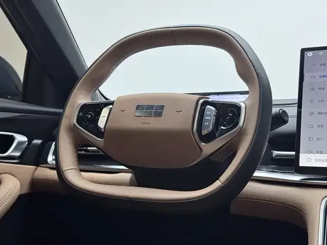 Geely Galaxy A7 Galaxy A7 2025 EM-i 150km Starship Edition 2025 — миниатюра 4