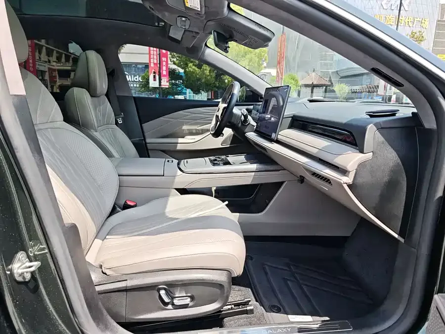 Geely Galaxy Star 8 Galaxy Star 8 2025 130km EM-P Starship Edition 2025 — миниатюра 3