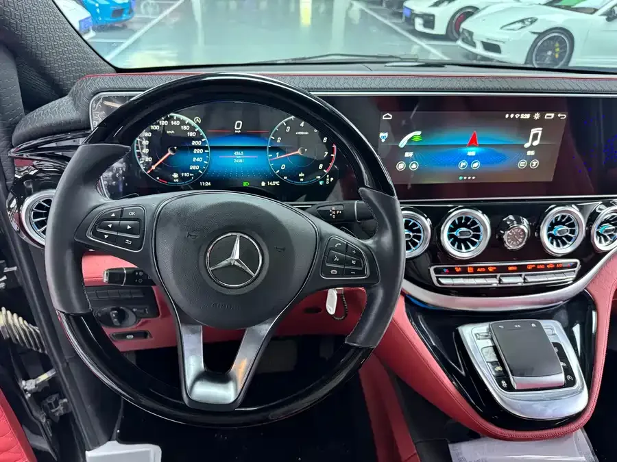 Mercedes-Benz Vito Vito 2021 2.0T Business Edition 7 Seaters 2022 — миниатюра 3