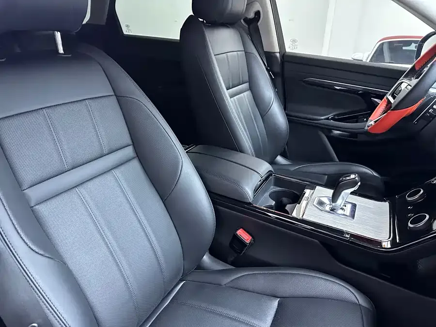Land Rover Range Rover Aurora Range Rover Evoque 2021 Evoque L 249PS R-Dynamic First edition 2022 — миниатюра 5