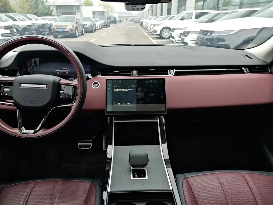 Land Rover Range Rover Aurora 2024 Range Rover Evoque L SE Yuguang Honor Edition 2024 — миниатюра 3