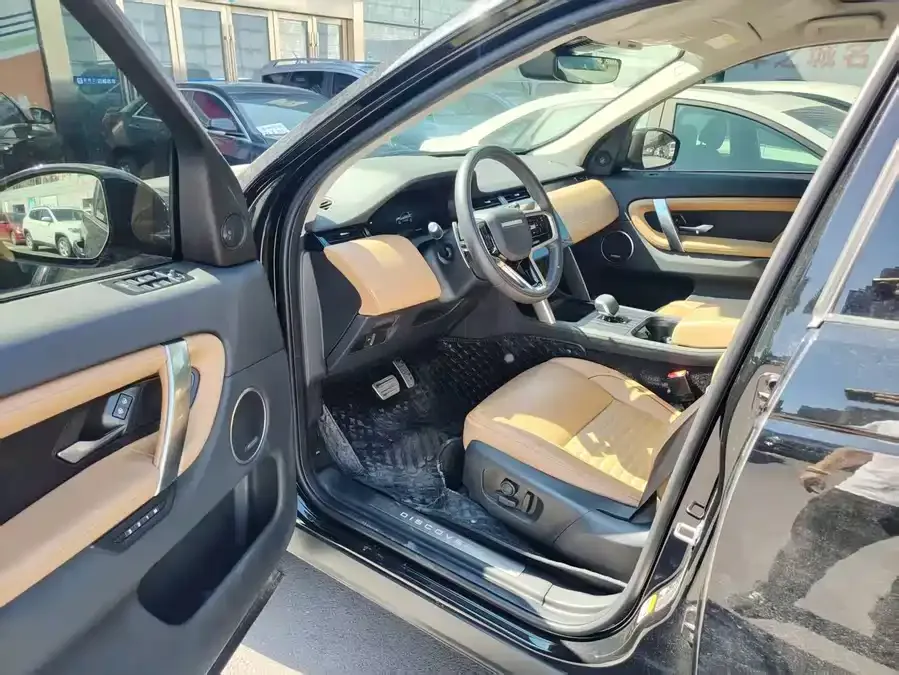 Land Rover Pre-owned Discovery Sports Discovery Sport 2025 249PS Exploration Special Edition 2024 — миниатюра 5