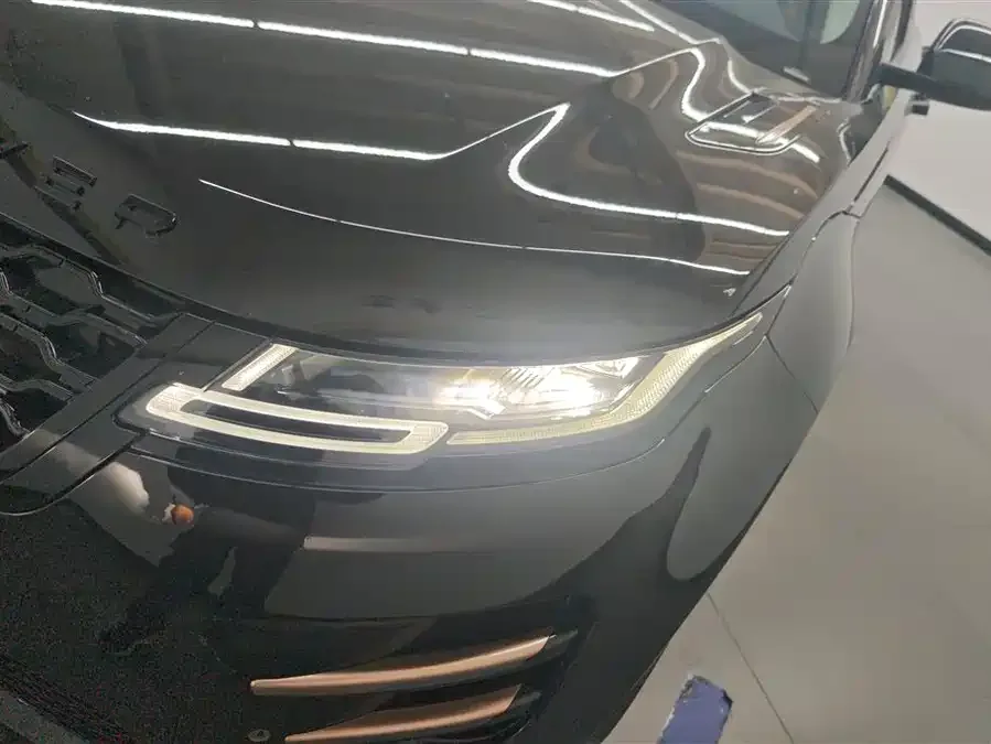 Land Rover Range Rover Aurora Range Rover Evoque 2022 Evoque L 249PS R-Dynamic Corinthian Bronze Special Edition 2023 — миниатюра 5
