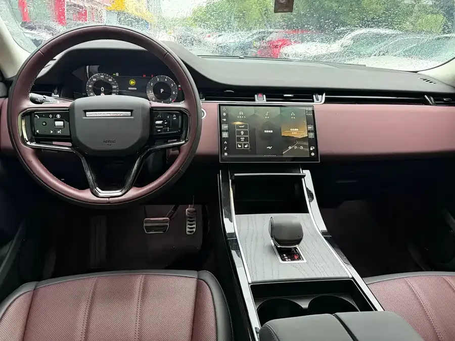 Land Rover Range Rover Aurora 2024 Range Rover Evoque L SE Yuguang Honor Edition 2024 — миниатюра 2
