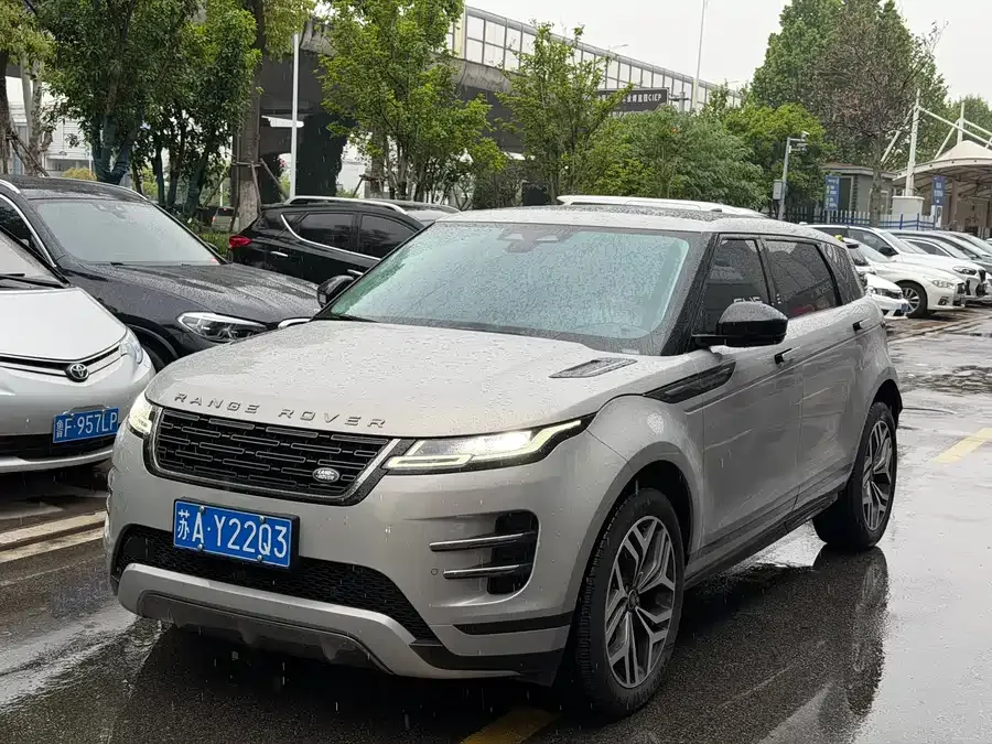 Land Rover Range Rover Aurora 2024