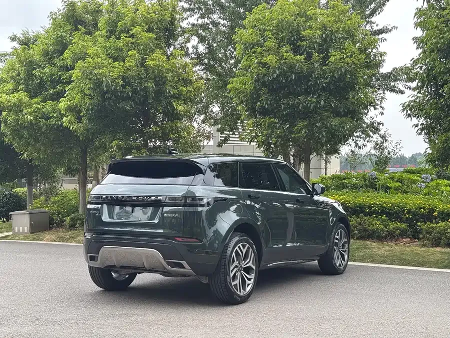 Land Rover Range Rover Aurora Range Rover Aurora 2023 Aurora L 249PS Luxury Edition 2023 — миниатюра 2