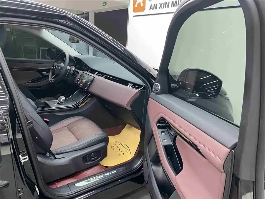 Land Rover Range Rover Aurora 2024 Range Rover Evoque L SE Yuguang Honor Edition 2025 — миниатюра 4