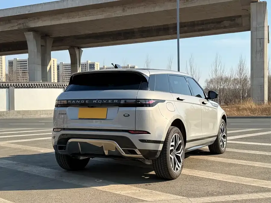 Land Rover Range Rover Aurora 2024 Range Rover Evoque L SE Yuguang Honor Edition 2024 — миниатюра 3