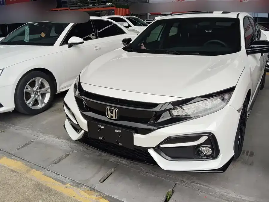 Honda Civic Civic 2021 HATCHBACK 220TURBO CVT Cool Control 2022 — фото 1, купить с доставкой в Москву