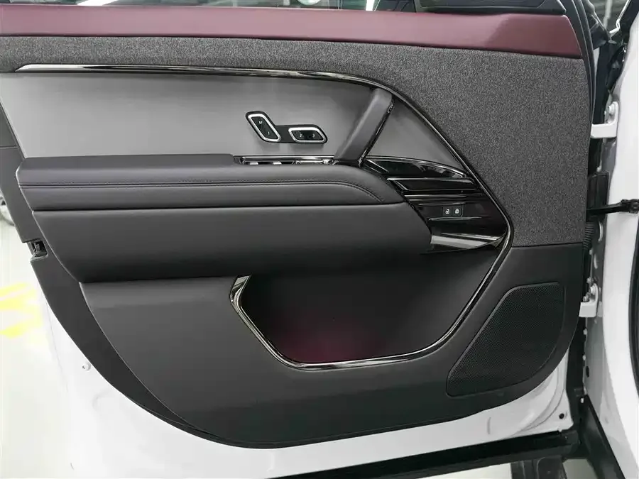 Land Rover Range Rover Sport Range Rover Sport 2025 400PS Dynamic SE 2025 — миниатюра 3