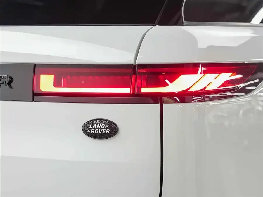 Land Rover Range Rover Sport Range Rover Sport 2025 400PS Dynamic SE 2025 — миниатюра 4