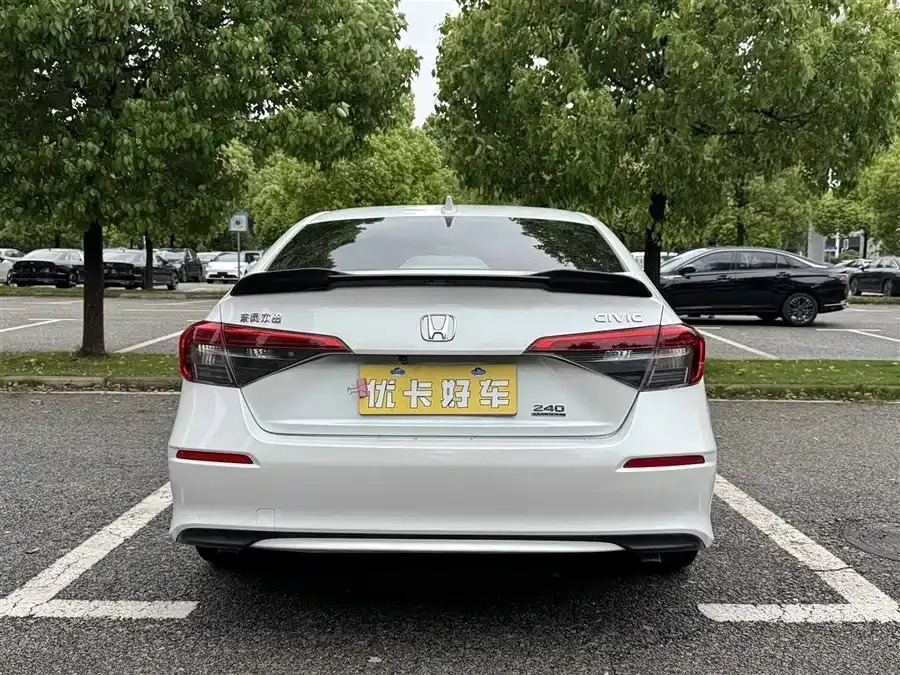 Honda Civic 2022 Civic 240TURBO CVT Dynamic Edition 2022 — миниатюра 2