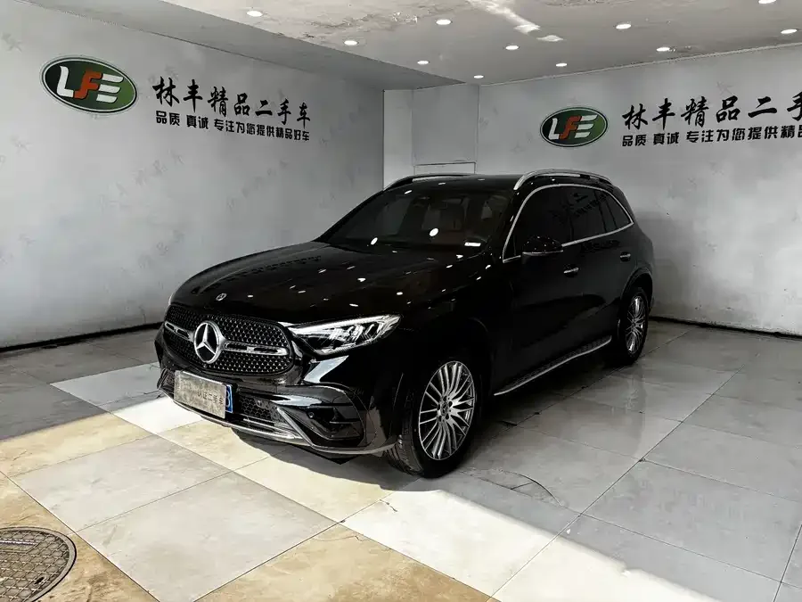 Mercedes-Benz GLC-Class 2025