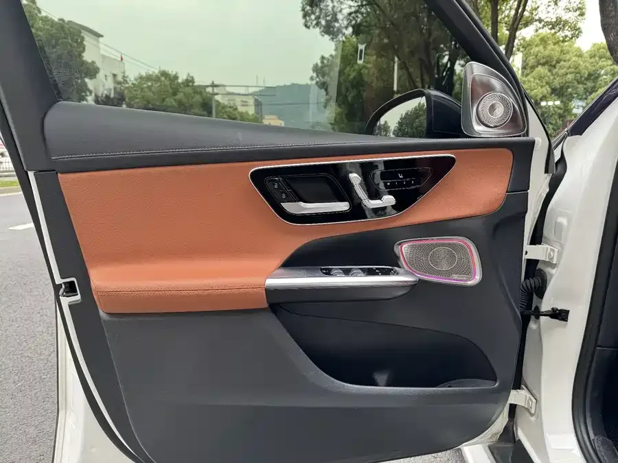 Mercedes-Benz GLC-Class Mercedes-Benz GLC 2024 facelift GLC 300 L 4MATIC Dynamic 5-seater 2023 — миниатюра 3