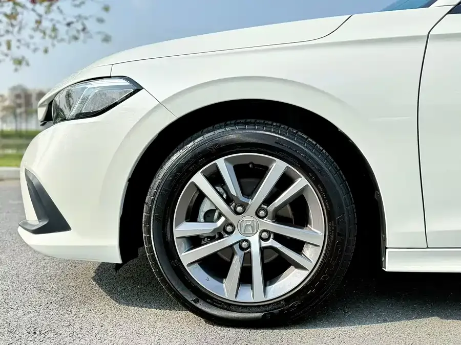 Honda Civic 2023 Civic 240TURBO CVT Power Edition 2024 — миниатюра 2