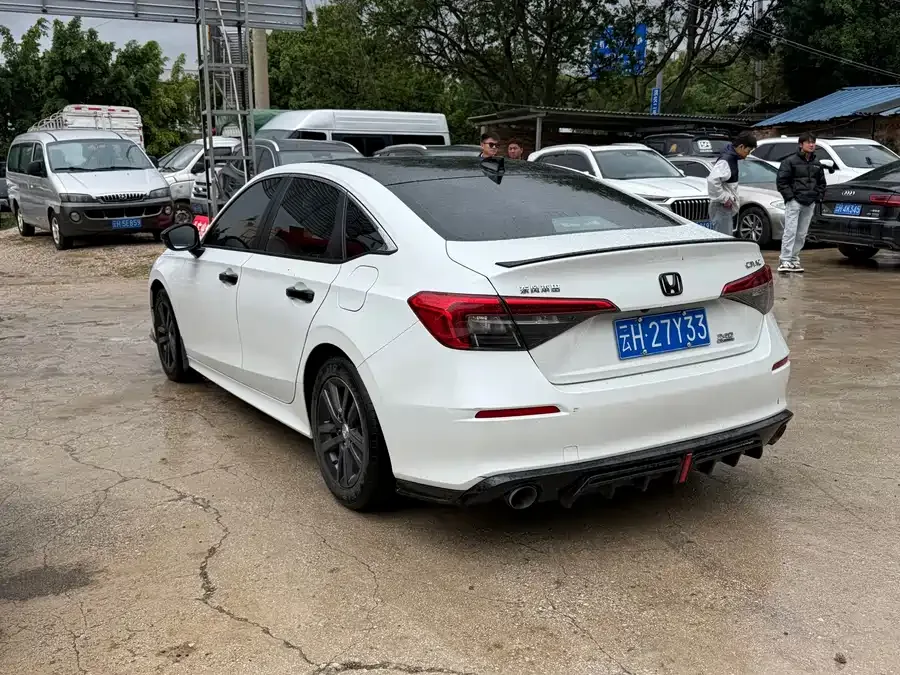 Honda CIVIC 2022 Civic 240TURBO CVT Dynamic Edition 2022 — миниатюра 4