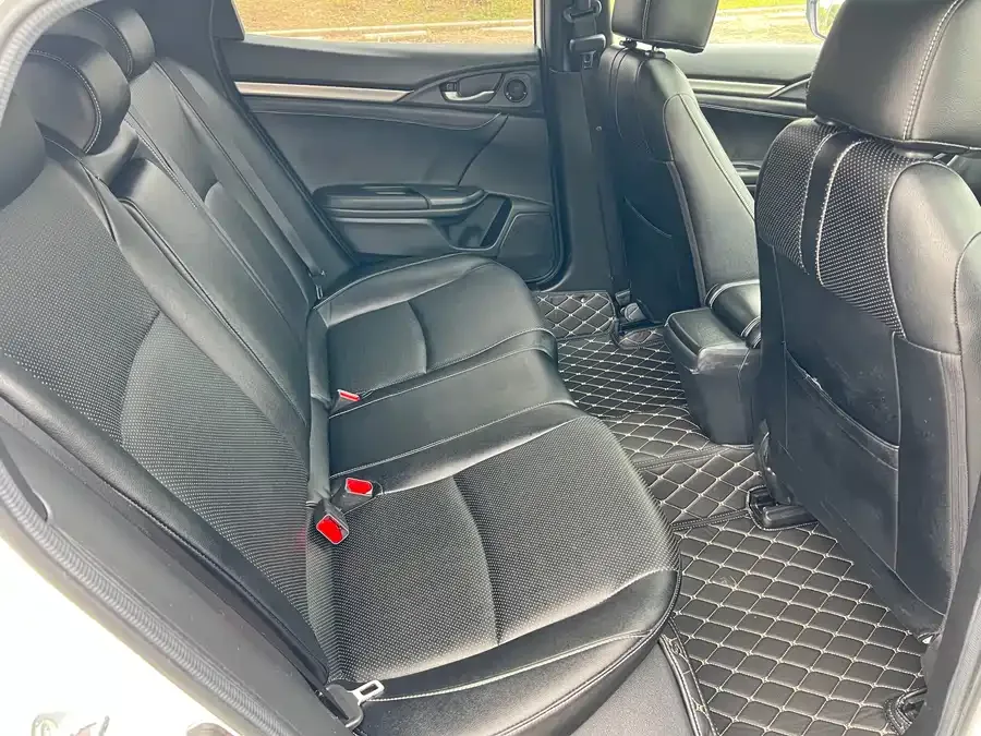 Honda Civic Civic 2021 HATCHBACK 220TURBO CVT Cool Control 2022 — миниатюра 4