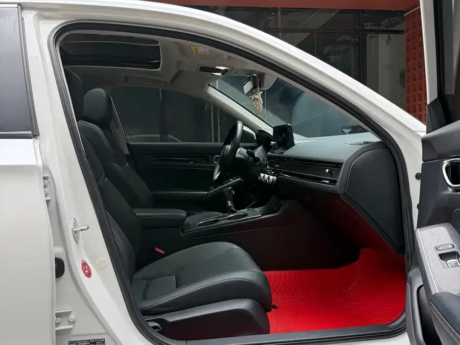Honda Civic 2022 Civic 240TURBO CVT Power Control Edition 2023 — миниатюра 2