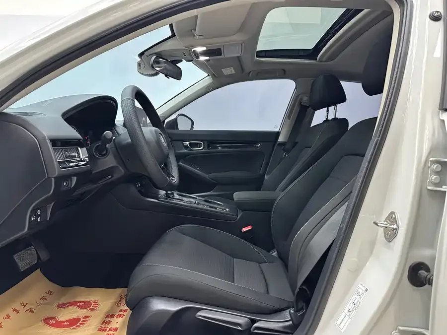 Honda CIVIC 2022 Civic 240TURBO CVT Dynamic Edition 2022 — миниатюра 5