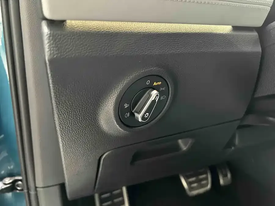 Volkswagen Tayron Tanyue 2023 380TSI 4WD R-Line Pro Smart Edition 2022 — миниатюра 5