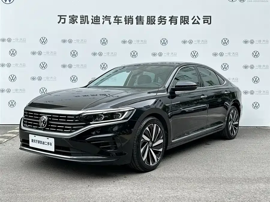 Volkswagen Passat Passat 2022 380TSI Flagship Edition 2022 — фото 1, купить с доставкой в Москву