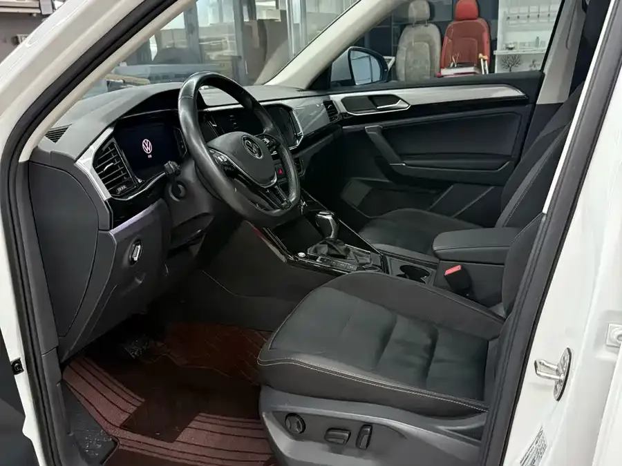 Volkswagen Tayron Tanyue 2022 330TSI 2WD Luxury Smart Edition 2023 — миниатюра 4