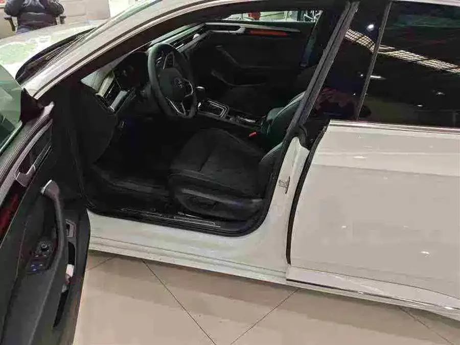 Volkswagen FAW- CC FAW-Volkswagen CC 2026 30 Million Unit Selection Edition 380TSI - Eye-Catching 2026 — миниатюра 5