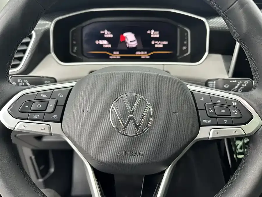 Volkswagen Tayron Tanyue 2023 280TSI 2WD Luxury Plus Advanced Edition 2022 — миниатюра 4
