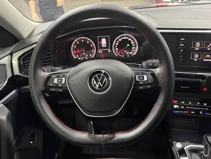 Volkswagen Tayron Tanyue 2022 280TSI 2WD Luxury Smart Edition 2022 — миниатюра 4