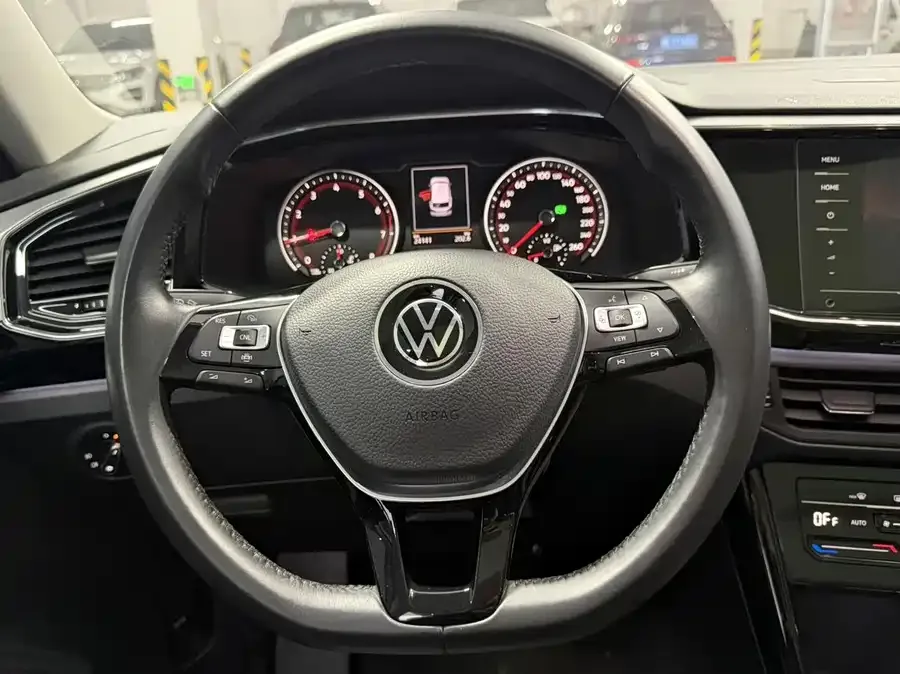 Volkswagen Tayron Tanyue 2022 280TSI 2WD Luxury Smart Edition 2022 — миниатюра 3