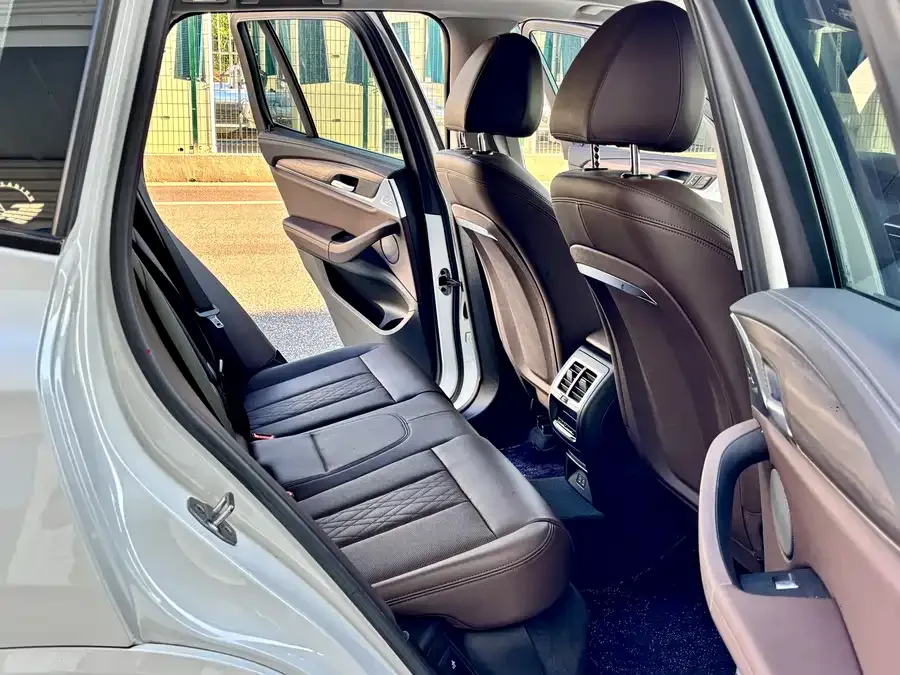 BMW X3 2022 xDrive30i Advanced M Night Package 2022 — миниатюра 3