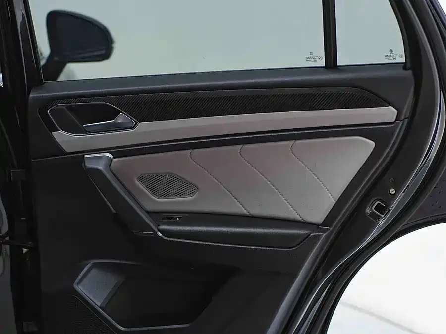 Volkswagen Tayron Tanyue 2023 280TSI 2WD Luxury Plus Advanced Edition 2023 — миниатюра 5