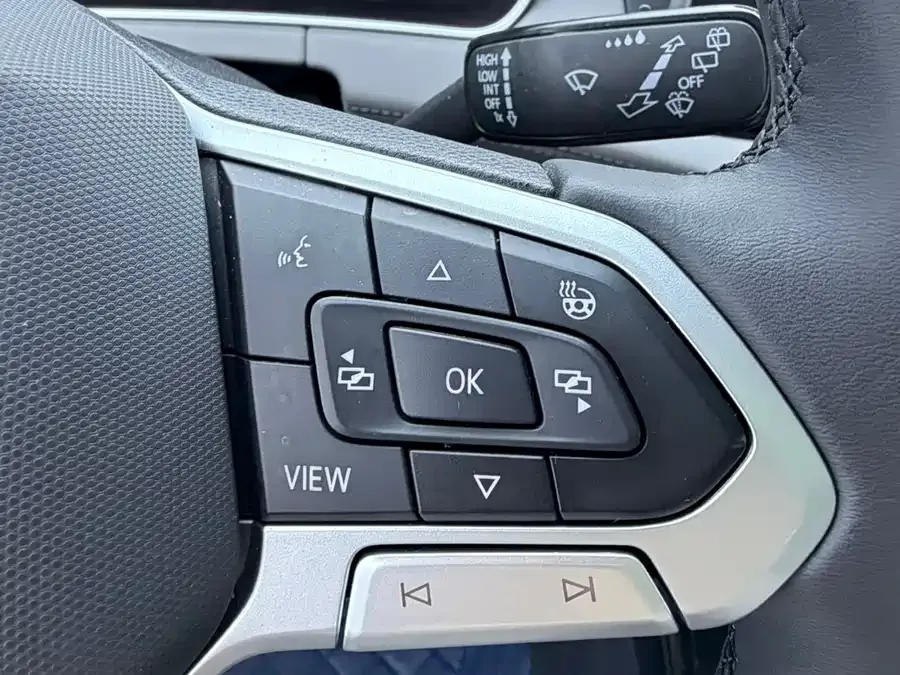 Volkswagen Tayron Tanyue 2023 280TSI 2WD Luxury Plus Advanced Edition 2023 — миниатюра 3