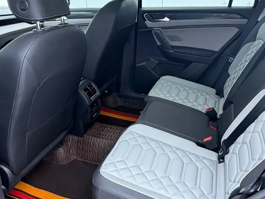 Volkswagen Tayron Tanyue 2023 280TSI 2WD Luxury Plus Advanced Edition 2023 — миниатюра 4