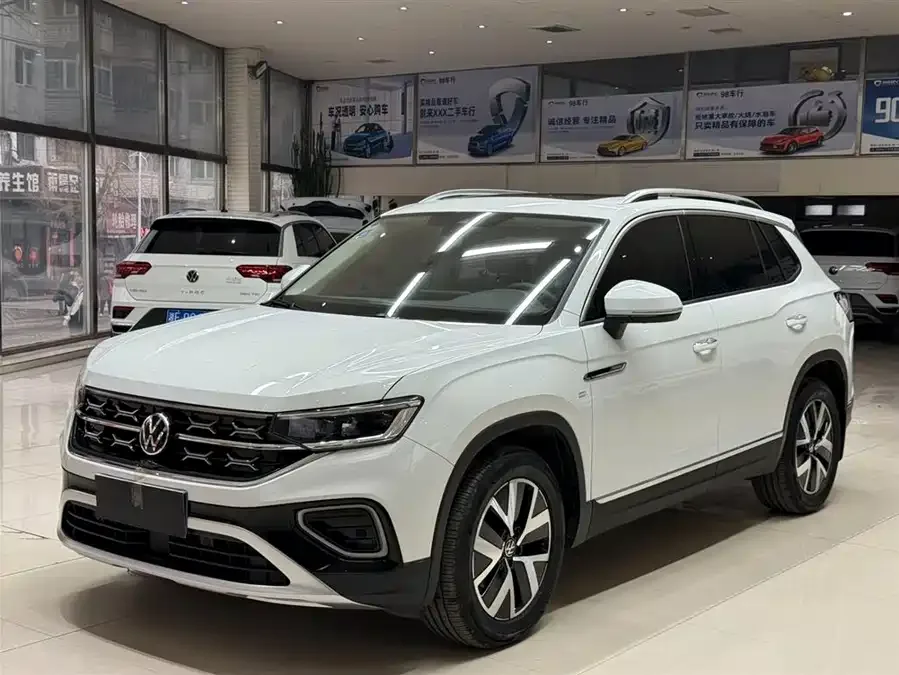 Volkswagen Tayron Tanyue 2023 280TSI 2WD Luxury Plus Advanced Edition 2023 — фото 1, купить с доставкой в Москву