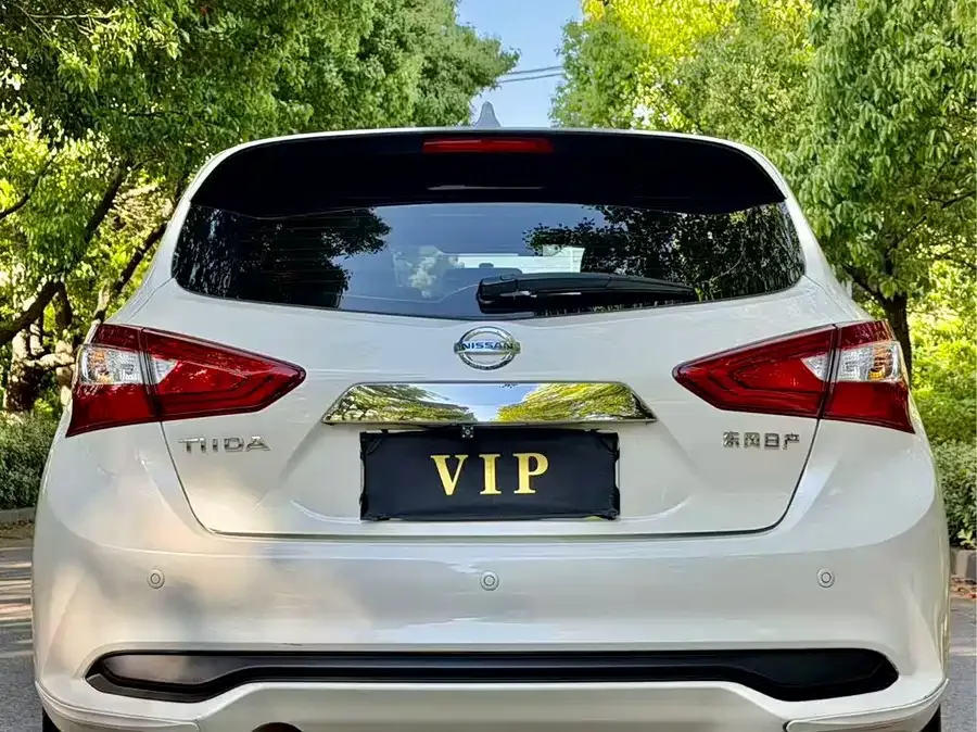 Nissan Tiida Tiida 2023 1.6L CVT cool version 2023 — миниатюра 3