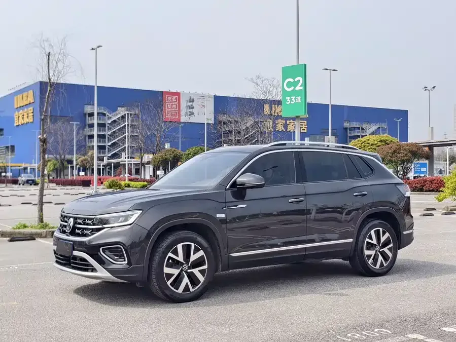 Volkswagen Tayron Tanyue 2023 280TSI 2WD Luxury Plus Advanced Edition 2023 — фото 1, купить с доставкой в Москву