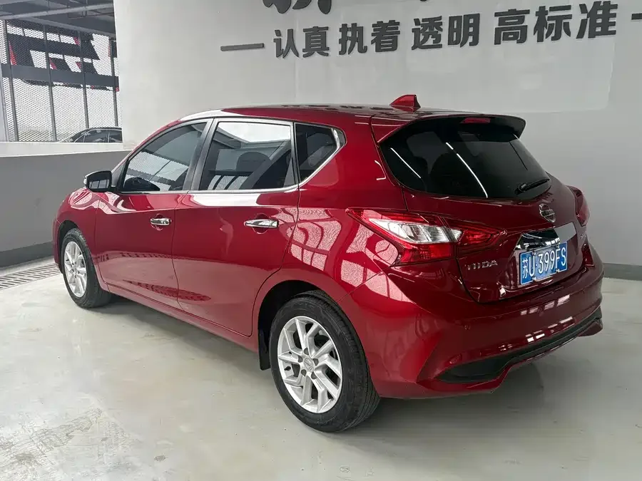 Nissan Tiida Tiida 2023 1.6L CVT Smart Travel Edition 2023 — миниатюра 3