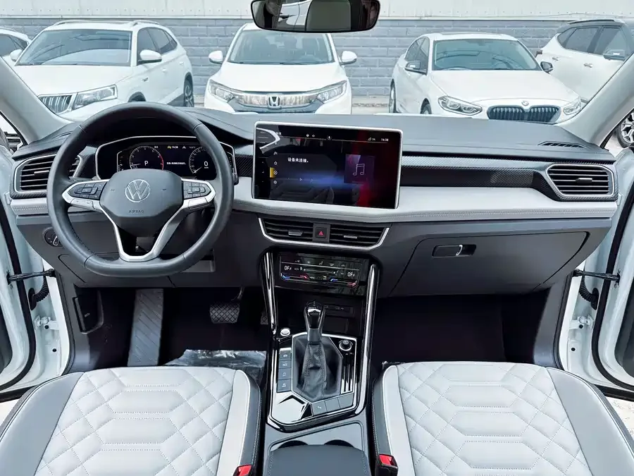 Volkswagen Tayron Tanyue 2023 280TSI 2WD Luxury Plus Advanced Edition 2023 — миниатюра 4