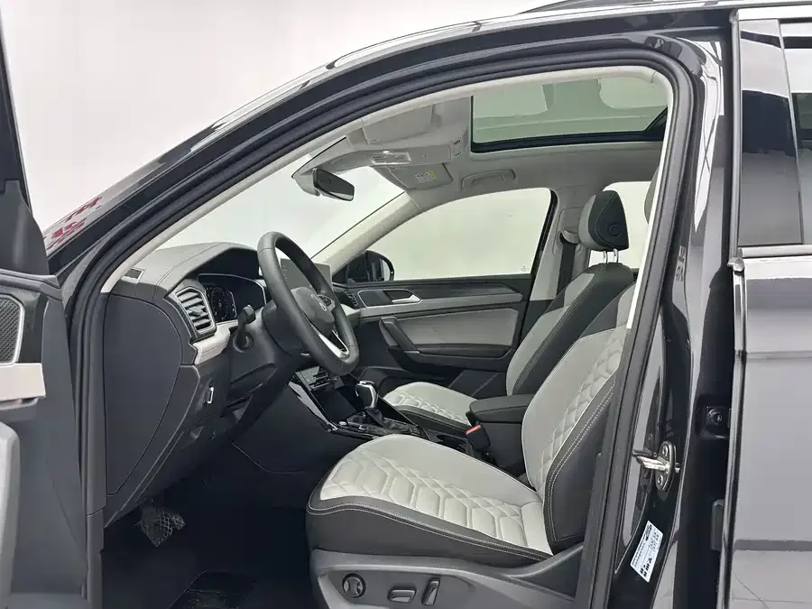 Volkswagen Tayron Tanyue 2023 280TSI 2WD Luxury Plus Advanced Edition 2022 — миниатюра 2
