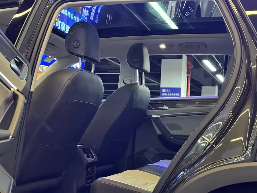 Volkswagen Tayron Tanyue 2023 330TSI 2WD Luxury Plus Advanced Edition 2022 — миниатюра 3
