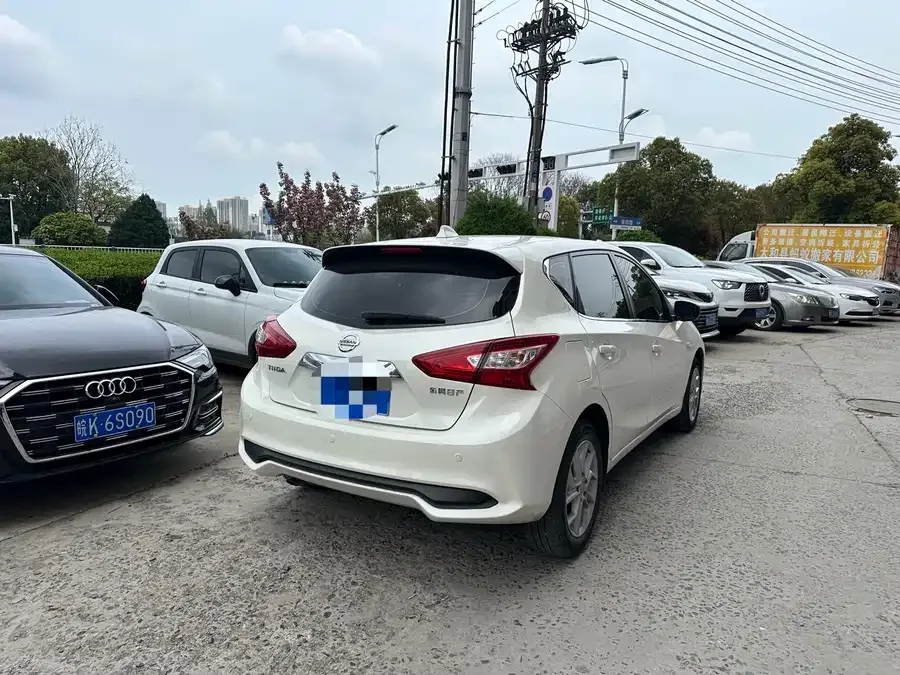 Nissan Tiida Tiida 2023 1.6L CVT cool version 2023 — миниатюра 5