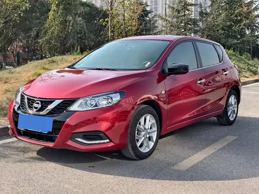 Nissan Tiida Tiida 2024 1.6L CVT cool version 2025 — фото 1, купить с доставкой в Москву