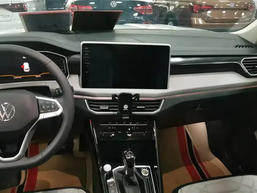 Volkswagen Tayron Tanyue 2023 330TSI 2WD Luxury Plus Advanced Edition 2023 — миниатюра 4